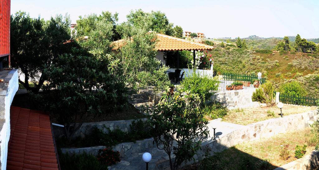Aris Pension Agia Paraskevi  Bagian luar foto
